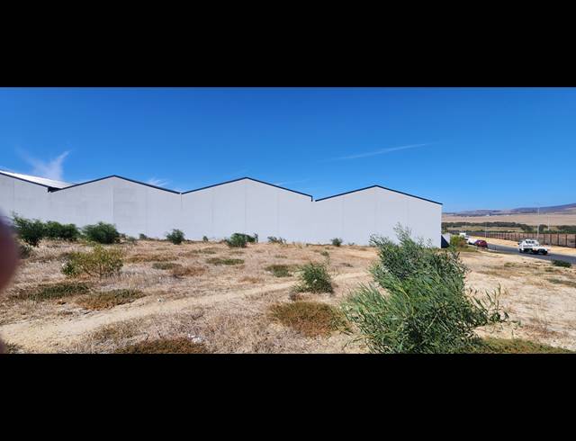 6,285M² VACANT LAND FOR SALE IN RIVERGATE